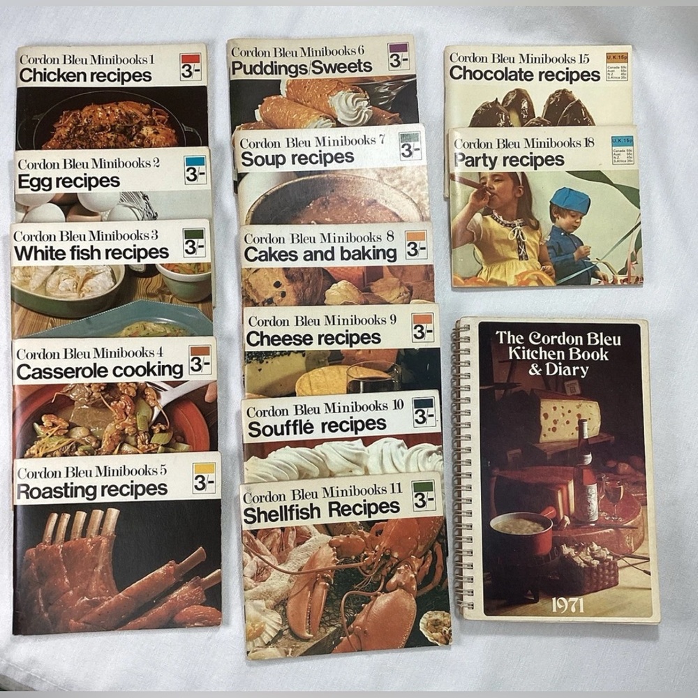 Cordon Bleu Vtg 1969 MiniBooks Set 1-11 +15 & 18 & Extra Cook Book Paris France